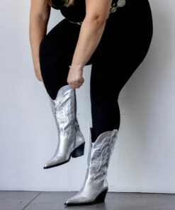 RYLAND EXTRA WIDE CALF BOOTS SILVER DISTRESSED LEATHER(Ryland Extra Wide Calf Boots Silver Distressed Leather) -Dolce Vita Sale Store 17 6475746b b262 4f23 8722 a1f784a9bdc6