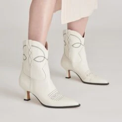 ANGEL BOOTIES WHITE LEATHER(Angel Booties White Leather) -Dolce Vita Sale Store DOLCEVITA BOOTIES ANGEL IVORYLEATHER ONFOOT 02