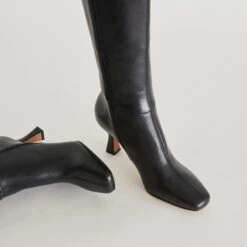 GYRA EXTRA WIDE CALF BOOTS BLACK LEATHER(Gyra Extra Wide Calf Boots Black Leather) -Dolce Vita Sale Store DOLCEVITA BOOTS GYRA BLACKLEATHER DETAILS 01 52cbb97c 8e46 40b8 98fe 09714e9527a4