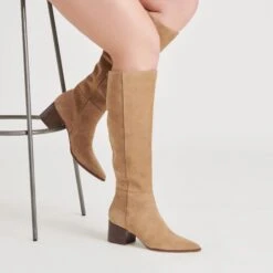 KIRSON BOOTS MUSHROOM SUEDE(Kirson Boots Mushroom Suede) -Dolce Vita Sale Store DOLCEVITA BOOTS KIRSON MUSHROOMSUEDE ONFOOT 04 1