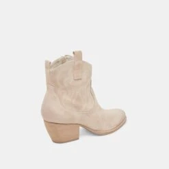 SHANIA BOOTIES TAUPE SUEDE(Shania Booties Taupe Suede) 6 SHANIA BOOTIES TAUPE SUEDE(Shania Booties Taupe Suede) -Dolce Vita Sale Store DOLCEVITA BOOTS SHANIA TAUPESUEDE 03