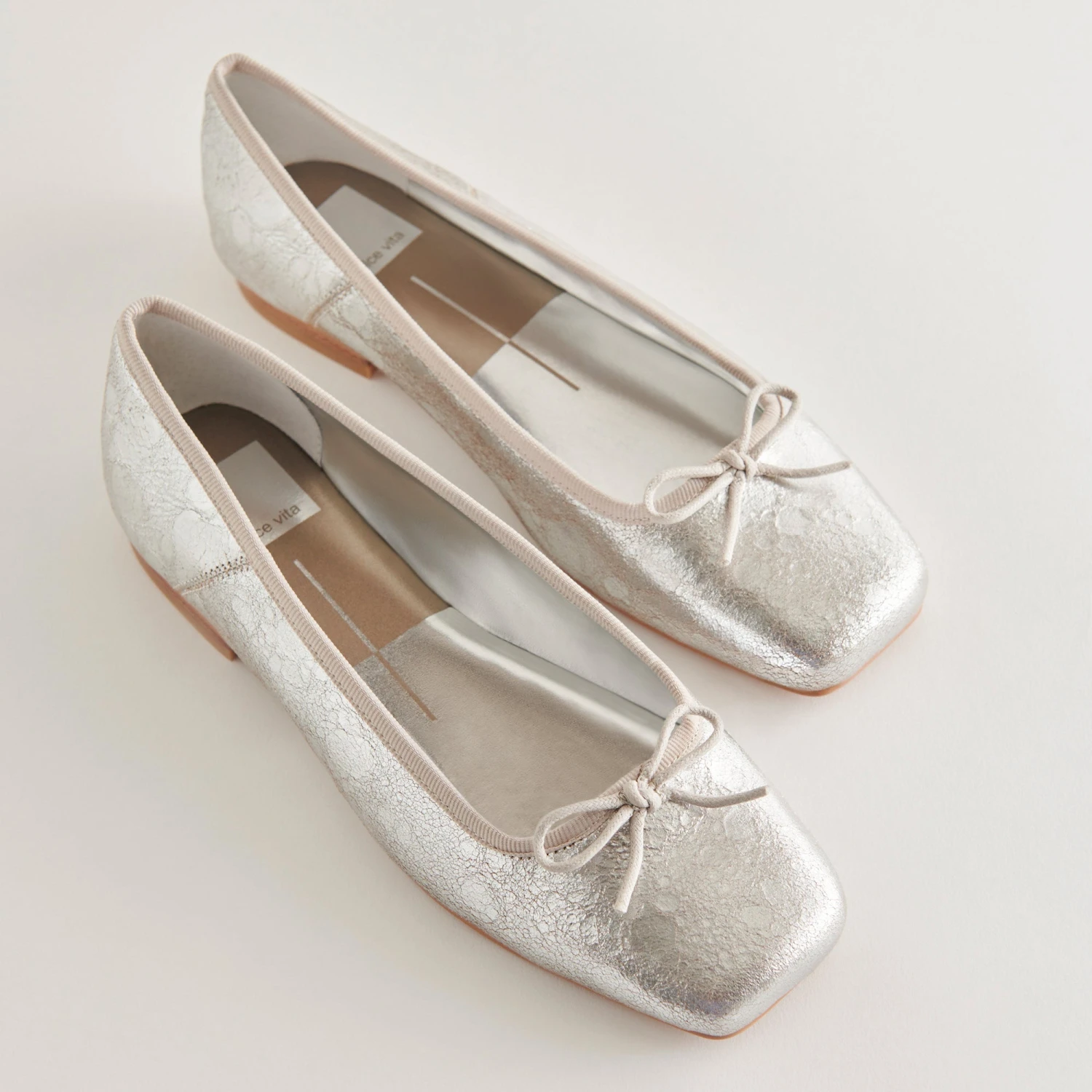 ANISA BALLET FLATS SILVER DISTRESSED LEATHER(Anisa ballet flats silver distressed leather) Dolce Vita ANISA BALLET FLATS SILVER DISTRESSED LEATHER(Anisa Ballet Flats Silver Distressed Leather) -Dolce Vita Sale Store DOLCEVITA FLATS ANISA SILVERDESTRESSEDLEATHER 1