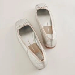 Dolce Vita ANISA BALLET FLATS SILVER DISTRESSED LEATHER(Anisa Ballet Flats Silver Distressed Leather) 9 Dolce Vita ANISA BALLET FLATS SILVER DISTRESSED LEATHER(Anisa Ballet Flats Silver Distressed Leather) -Dolce Vita Sale Store DOLCEVITA FLATS ANISA SILVERDESTRESSEDLEATHER 4