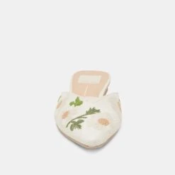 ELM FLATS WHITE FLORAL RAFFIA(Elm Flats White Floral Raffia) -Dolce Vita Sale Store DOLCEVITA FLATS ELM WHITEFLORALRAFFIA 04