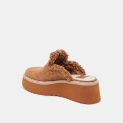 LELANI PLUSH FLATS PECAN SUEDE(Lelani Plush Flats Pecan Suede) -Dolce Vita Sale Store DOLCEVITA FLATS LELANIPLUSH PECANSUEDE 09