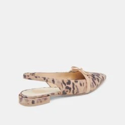 PAYGE FLATS LT LEOPARD SUEDE(Payge Flats Lt Leopard Suede) -Dolce Vita Sale Store DOLCEVITA FLATS PAYGE LTLEOPARDSUEDE 03
