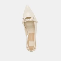 PAYGE FLATS OFF WHITE CRINKLE PATENT(Payge Flats Off White Crinkle Patent) 9 PAYGE FLATS OFF WHITE CRINKLE PATENT(Payge Flats Off White Crinkle Patent) -Dolce Vita Sale Store DOLCEVITA FLATS PAYGE OFFWHITECRINKLEPATENT 06