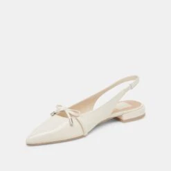 PAYGE FLATS OFF WHITE CRINKLE PATENT(Payge Flats Off White Crinkle Patent) 5 PAYGE FLATS OFF WHITE CRINKLE PATENT(Payge Flats Off White Crinkle Patent) -Dolce Vita Sale Store DOLCEVITA FLATS PAYGE OFFWHITECRINKLEPATENT 08