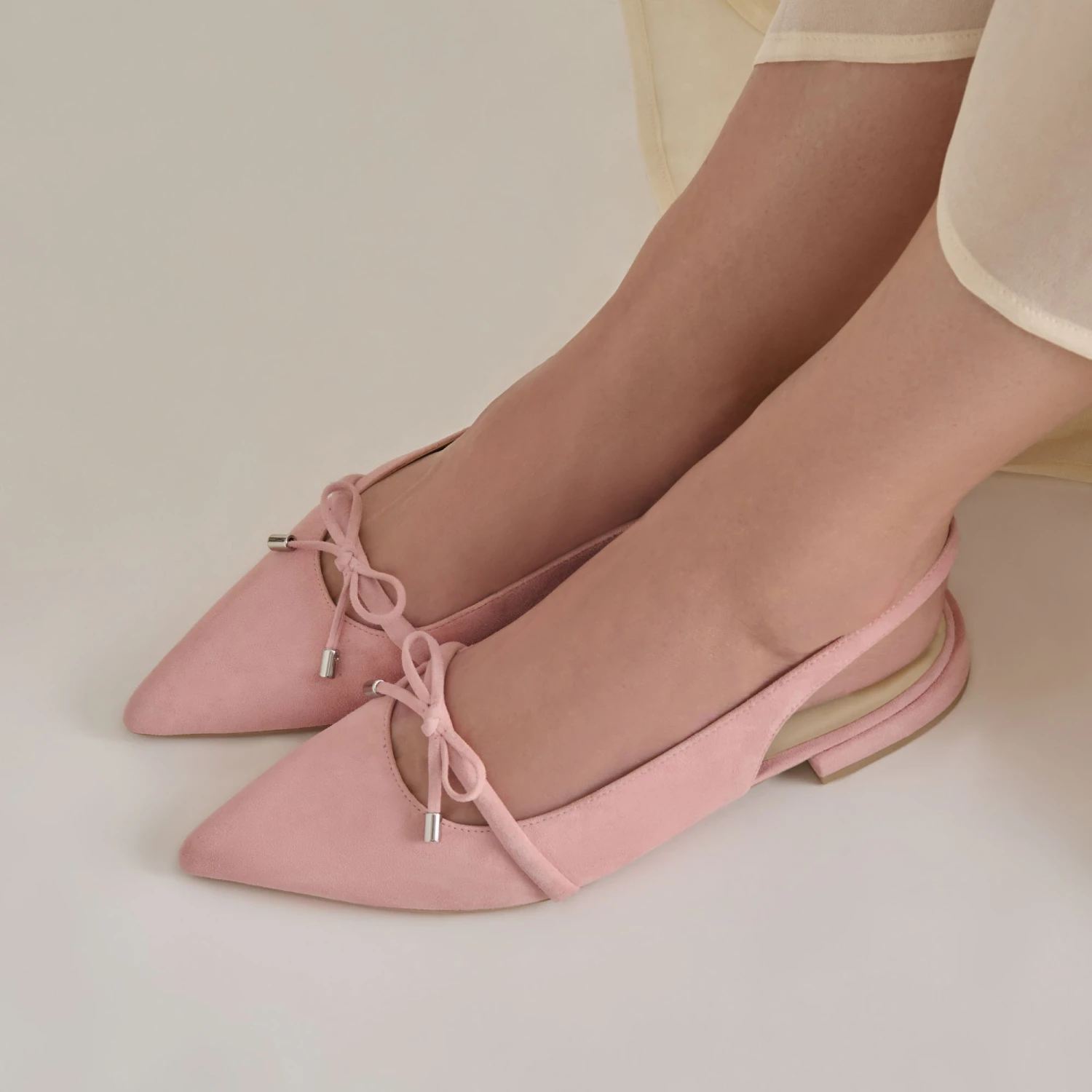 PAYGE FLATS PETAL PINK SUEDE(Payge flats petal pink suede) PAYGE FLATS PETAL PINK SUEDE(Payge Flats Petal Pink Suede) -Dolce Vita Sale Store DOLCEVITA FLATS PAYGE PETALPINKSUEDE ONFOOT02