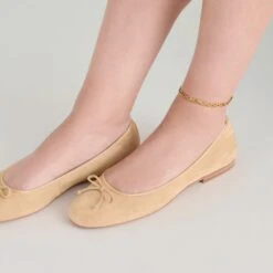 RITLA BALLET FLATS HONEY SUEDE(Ritla Ballet Flats Honey Suede) 3 RITLA BALLET FLATS HONEY SUEDE(Ritla Ballet Flats Honey Suede) -Dolce Vita Sale Store DOLCEVITA FLATS RITLA HONEYSUEDE ONFOOT 02