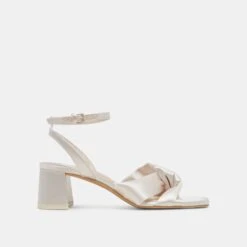 BRENNA HEELS IVORY SATIN(Brenna Heels Ivory Satin)