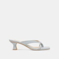 BREVEL WIDE HEELS LIGHT BLUE LEATHER(Brevel Wide Heels Light Blue Leather)