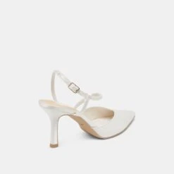 KAMRA PEARL HEELS TRUE WHITE SATIN(Kamra Pearl Heels True White Satin) -Dolce Vita Sale Store DOLCEVITA HEELS KAMRAPEARL TRUEWHITESATIN 03