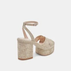 LAISHA HEELS ALMOND FLORAL EYELET(Laisha Heels Almond Floral Eyelet) 6 LAISHA HEELS ALMOND FLORAL EYELET(Laisha Heels Almond Floral Eyelet) -Dolce Vita Sale Store DOLCEVITA HEELS LAISHA ALMONDFLORALEYELET 03 26fe9dea 4913 4439 9018 0d3952d1f820