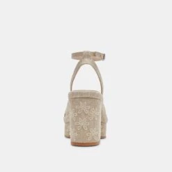 LAISHA HEELS ALMOND FLORAL EYELET(Laisha Heels Almond Floral Eyelet) 13 LAISHA HEELS ALMOND FLORAL EYELET(Laisha Heels Almond Floral Eyelet) -Dolce Vita Sale Store DOLCEVITA HEELS LAISHA ALMONDFLORALEYELET 05 4f6a9af6 b4ef 4ab6 9cf0 bff11d5ed54b