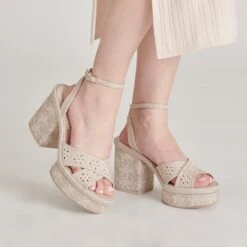 LAISHA HEELS ALMOND FLORAL EYELET(Laisha Heels Almond Floral Eyelet) 5 LAISHA HEELS ALMOND FLORAL EYELET(Laisha Heels Almond Floral Eyelet) -Dolce Vita Sale Store DOLCEVITA HEELS LAISHA ALMONDFLORALEYELET ONFOOT 01