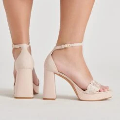 PELTIN HEELS LIGHT PINK WOVEN RAFFIA(Peltin Heels Light Pink Woven Raffia) 5 PELTIN HEELS LIGHT PINK WOVEN RAFFIA(Peltin Heels Light Pink Woven Raffia) -Dolce Vita Sale Store DOLCEVITA HEELS PELTIN LIGHTPINKWOVENRAFFIA ONFOOT 02