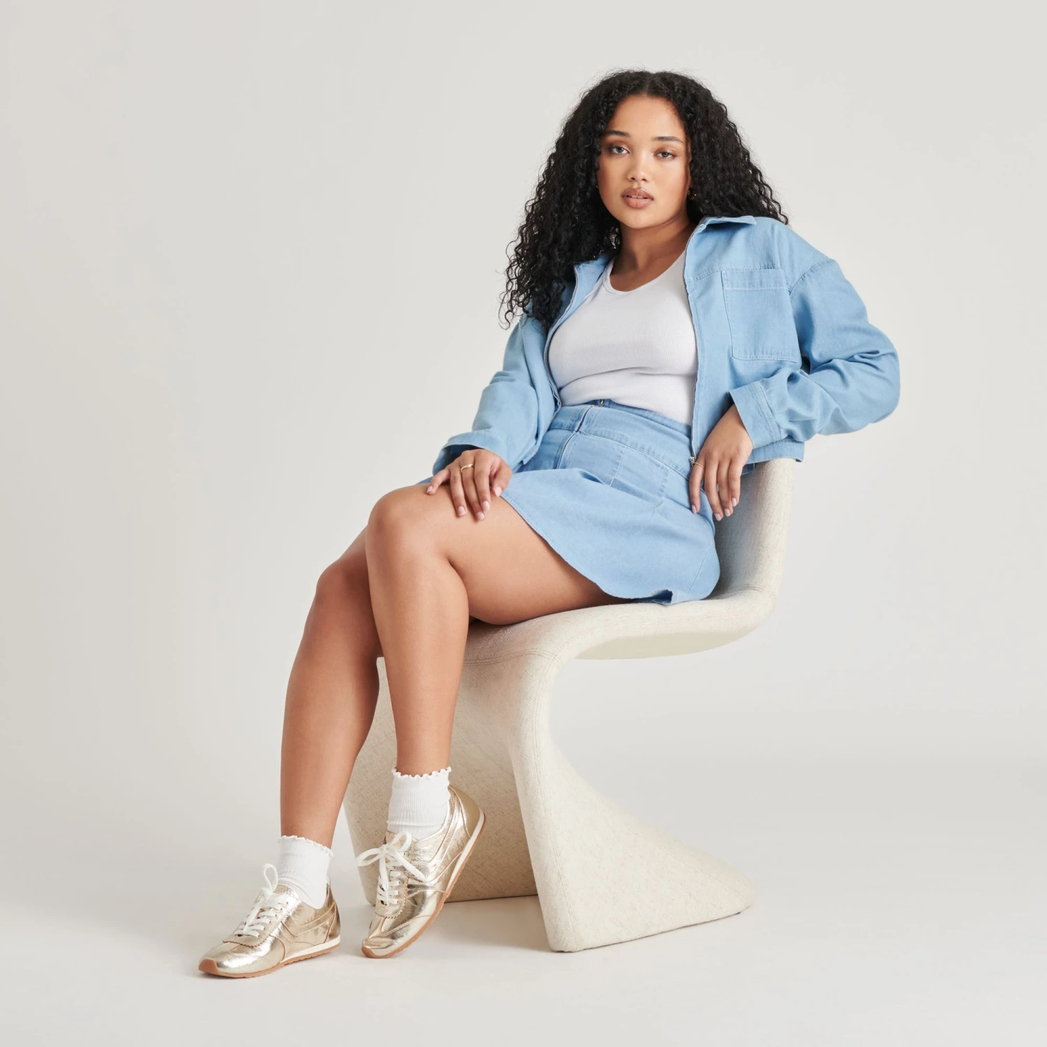 DELANY SNEAKERS LIGHT GOLD CRINKLE PATENT(Delany sneakers light gold crinkle patent) DELANY SNEAKERS LIGHT GOLD CRINKLE PATENT(Delany Sneakers Light Gold Crinkle Patent) -Dolce Vita Sale Store DOLCEVITA SANDALS DELANY LIGHTGOLDCRINKLEPATENT ONFOOT 02