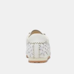 DANIE EYELET PERF SNEAKERS TRUE WHITE LEATHER(Danie Eyelet Perf Sneakers True White Leather) -Dolce Vita Sale Store DOLCEVITA SNEAKERS DANIEEYELETPERF TRUEWHITELEATHER 05