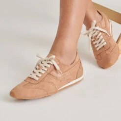 DELANY SNEAKERS TOFFEE NUBUCK(Delany Sneakers Toffee Nubuck) 4 DELANY SNEAKERS TOFFEE NUBUCK(Delany Sneakers Toffee Nubuck) -Dolce Vita Sale Store DOLCEVITA SNEAKERS DELANY TOFFEENUBUCK ONFOOT 02