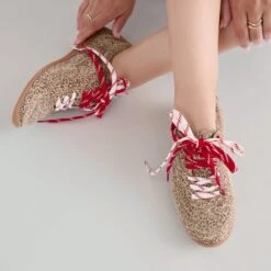 LAINI SNEAKERS TAN LEOPARD PRINTED SUEDE(Laini Sneakers Tan Leopard Printed Suede) -Dolce Vita Sale Store DOLCEVITA SNEAKERS LAINI TANLEOPARDPRINTEDSUEDE ONFOOT 02