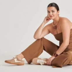 NOTICE EYELET PERF SNEAKERS CAMEL SUEDE(Notice Eyelet Perf Sneakers Camel Suede) -Dolce Vita Sale Store DOLCEVITA SNEAKERS NOTICEEYELETPERF CAMELSUEDE ONFOOT 01