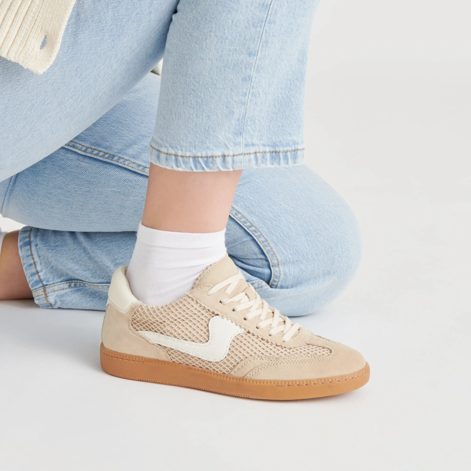 NOTICE MESH SNEAKERS SESAME WOVEN MESH(Notice mesh sneakers sesame woven mesh) NOTICE MESH SNEAKERS SESAME WOVEN MESH(Notice Mesh Sneakers Sesame Woven Mesh) -Dolce Vita Sale Store DOLCEVITA SNEAKERS NOTICEMESH SESAMEWOVENMESH ONFOOT 02 1