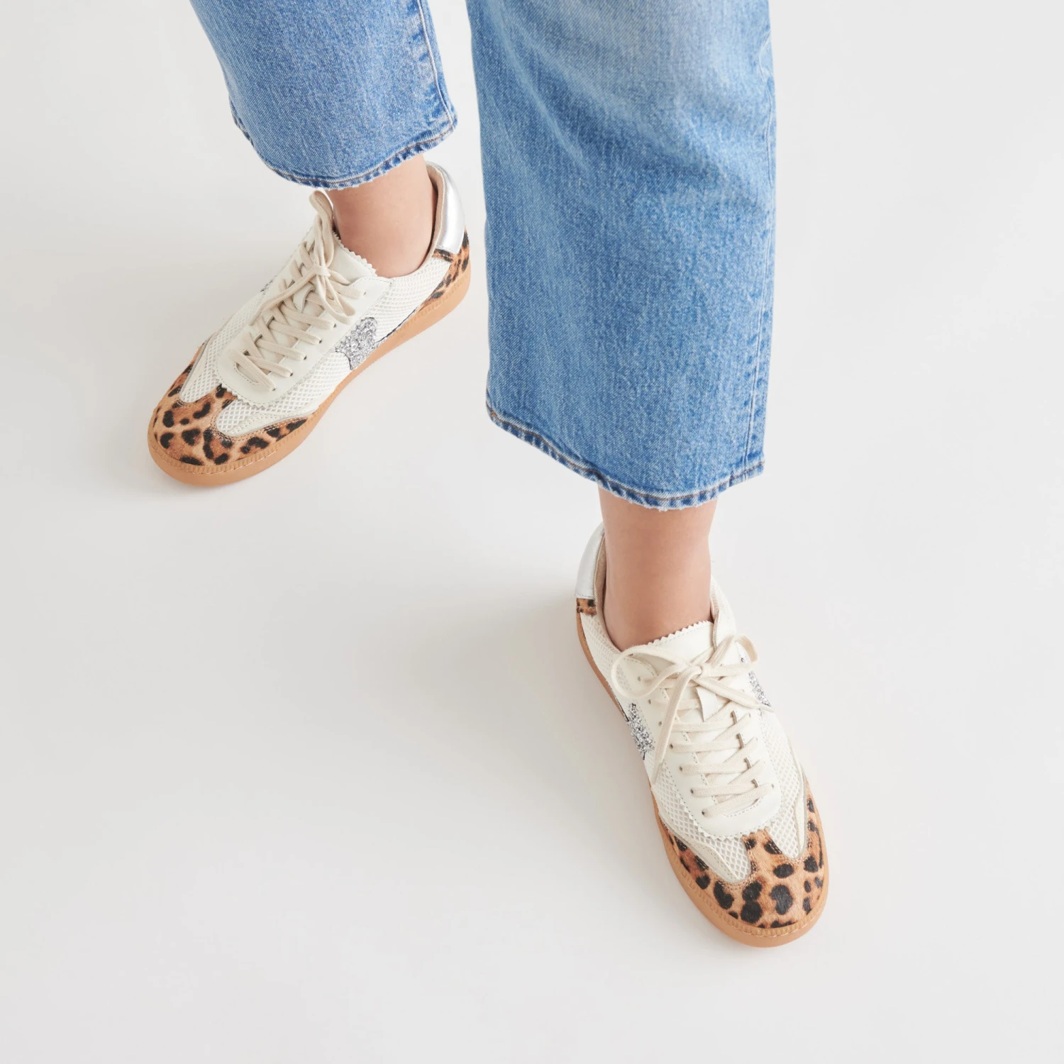 NOTICE SNEAKERS LEOPARD MULTI CALF HAIR(Notice sneakers leopard multi calf hair) NOTICE SNEAKERS LEOPARD MULTI CALF HAIR(Notice Sneakers Leopard Multi Calf Hair) -Dolce Vita Sale Store DOLCEVITA SNEAKERS NOTICE LEOPARDMULTICALFHAIR ONFOOT 01