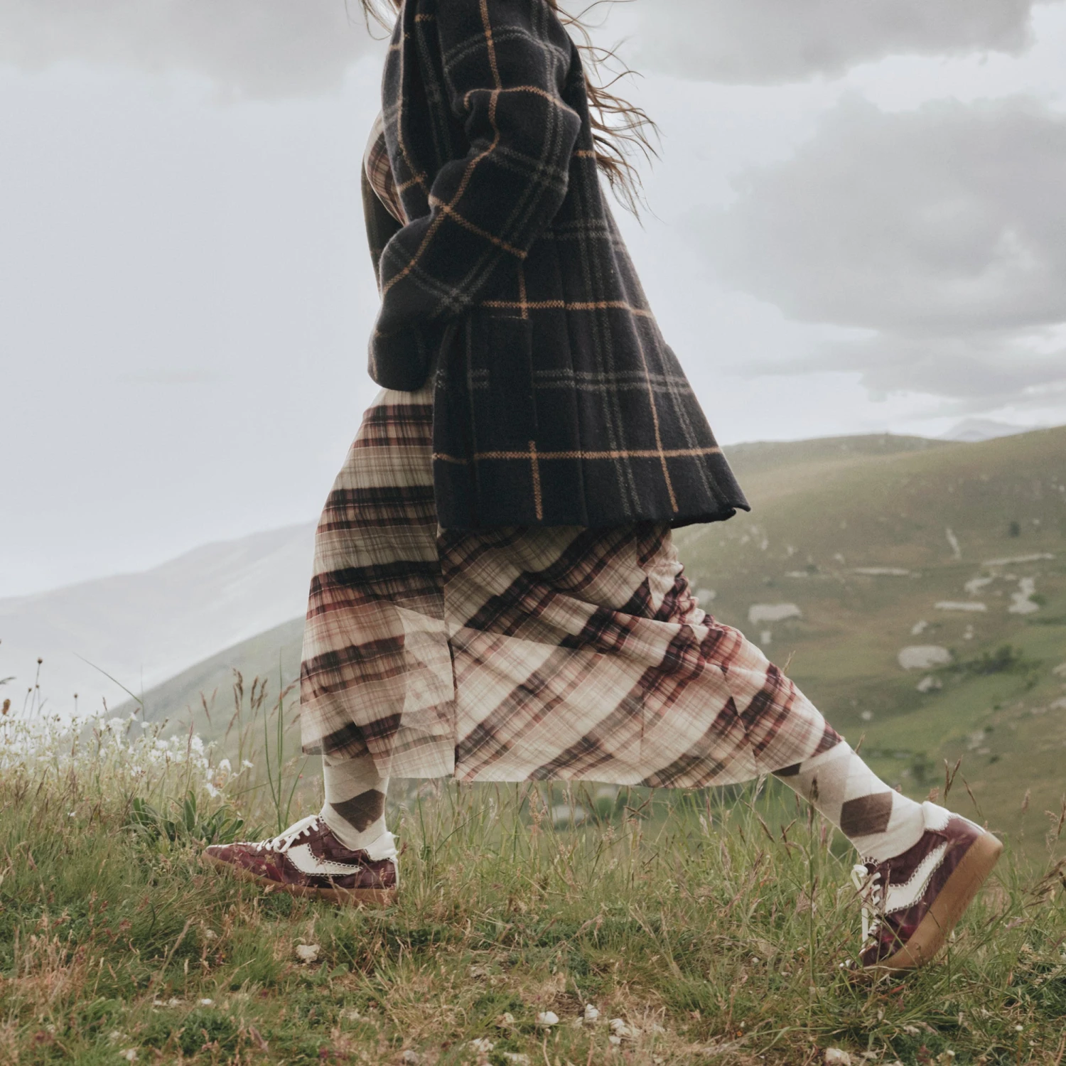 NOTICE STITCH SNEAKERS OXBLOOD CROCO EMBOSSED LEATHER(Notice stitch sneakers oxblood croco embossed leather) NOTICE STITCH SNEAKERS OXBLOOD CROCO EMBOSSED LEATHER(Notice Stitch Sneakers Oxblood Croco Embossed Leather) -Dolce Vita Sale Store DOLCEVITA SNEAKERS NOTICE STITCH OXBLOOD CROCO EMBOSSED LEATHER 3