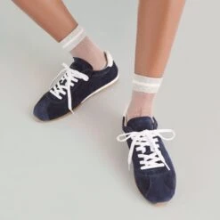 SERINA SNEAKERS NAVY SUEDE(Serina Sneakers Navy Suede) -Dolce Vita Sale Store DOLCEVITA SNEAKERS SERINA NAVYSUEDE ONFOOT 02