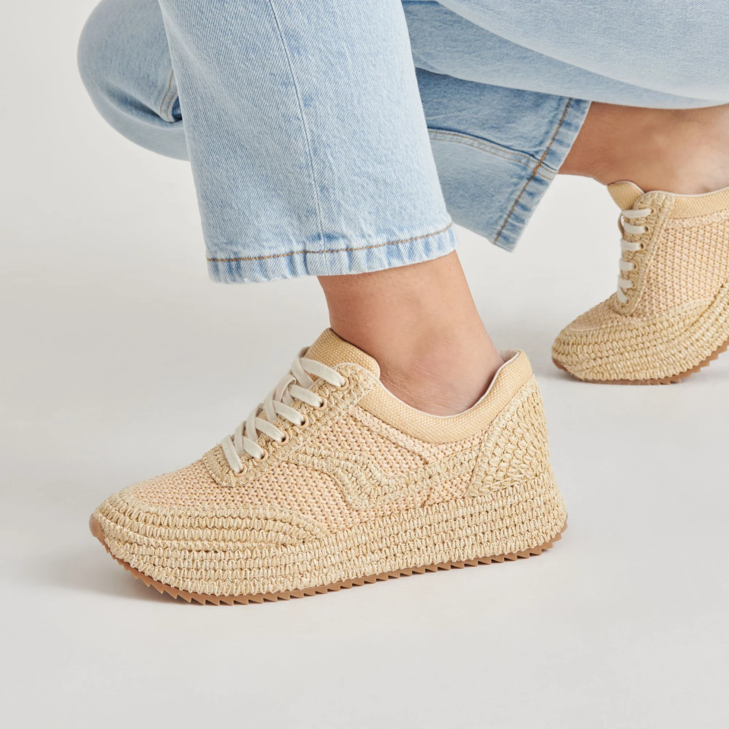 SHYLOH SNEAKERS LT NATURAL RAFFIA(Shyloh sneakers lt natural raffia) SHYLOH SNEAKERS LT NATURAL RAFFIA(Shyloh Sneakers Lt Natural Raffia) -Dolce Vita Sale Store DOLCEVITA SNEAKERS SHYLOH LTNATURALRAFFIA ONFOOT 02