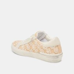 ZINA FLORAL SNEAKERS CREME FLORAL RAFFIA(Zina Floral Sneakers Creme Floral Raffia) 8 ZINA FLORAL SNEAKERS CREME FLORAL RAFFIA(Zina Floral Sneakers Creme Floral Raffia) -Dolce Vita Sale Store DOLCEVITA SNEAKERS ZINAFLORAL CREMEFLORALRAFFIA 09