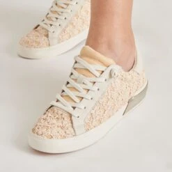 ZINA FLORAL SNEAKERS CREME FLORAL RAFFIA(Zina Floral Sneakers Creme Floral Raffia) 3 ZINA FLORAL SNEAKERS CREME FLORAL RAFFIA(Zina Floral Sneakers Creme Floral Raffia) -Dolce Vita Sale Store DOLCEVITA SNEAKERS ZINAFLORAL CREMEFLORALRAFFIA ONFOOT 02