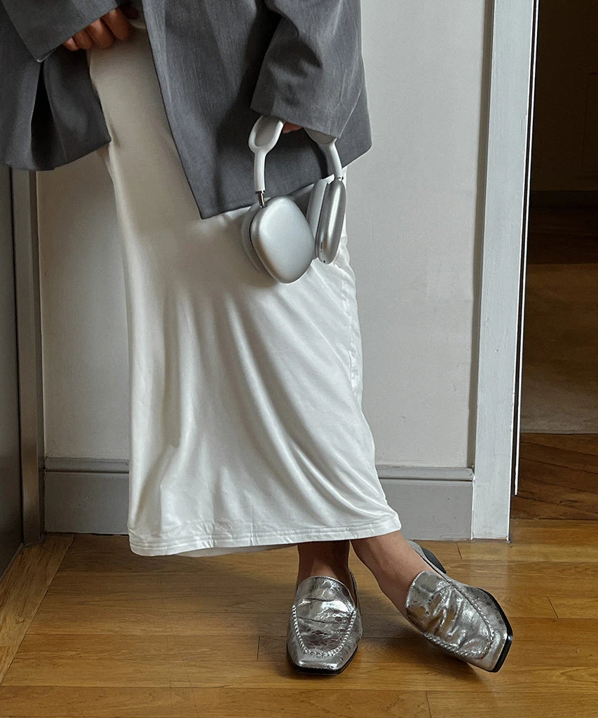 BENY WIDE FLATS SILVER DISTRESSED LEATHER(Beny wide flats silver distressed leather) BENY WIDE FLATS SILVER DISTRESSED LEATHER(Beny Wide Flats Silver Distressed Leather) -Dolce Vita Sale Store JESSICASPOHR BENY SILVER 4 1 3b758cf8 87c5 4c0a 9282 cfb78a2f5502