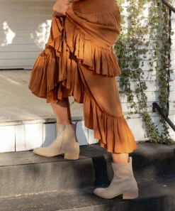 Front Page -Dolce Vita Sale Store b1